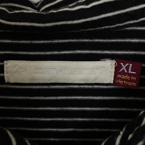 MODERN  AMUSEMENT SIZE XL - Picture 4 of 7